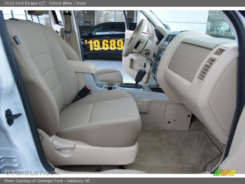 Oxford White / Stone 2010 Ford Escape XLT