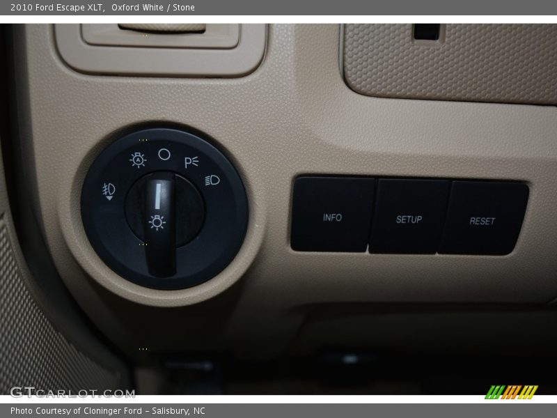 Oxford White / Stone 2010 Ford Escape XLT