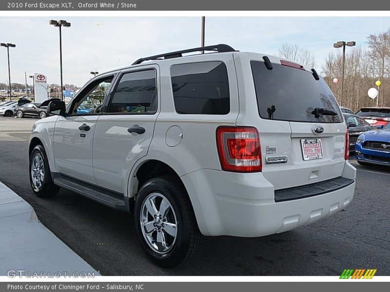 Oxford White / Stone 2010 Ford Escape XLT