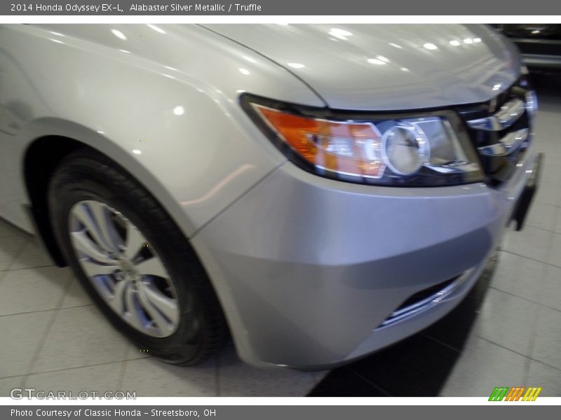 Alabaster Silver Metallic / Truffle 2014 Honda Odyssey EX-L