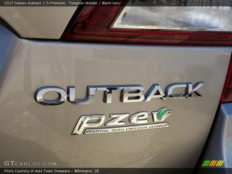 Tungsten Metallic / Warm Ivory 2017 Subaru Outback 2.5i Premium