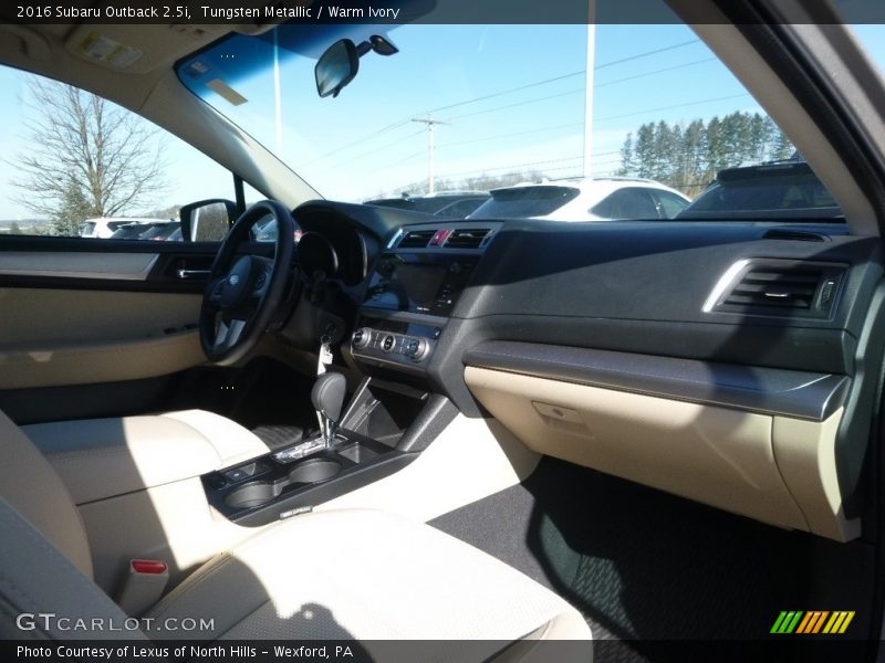 Tungsten Metallic / Warm Ivory 2016 Subaru Outback 2.5i