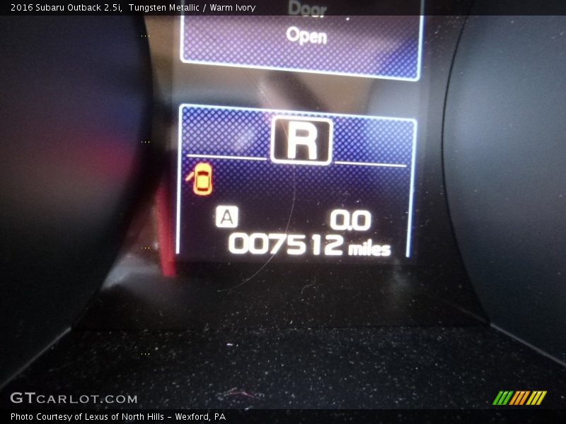 Tungsten Metallic / Warm Ivory 2016 Subaru Outback 2.5i