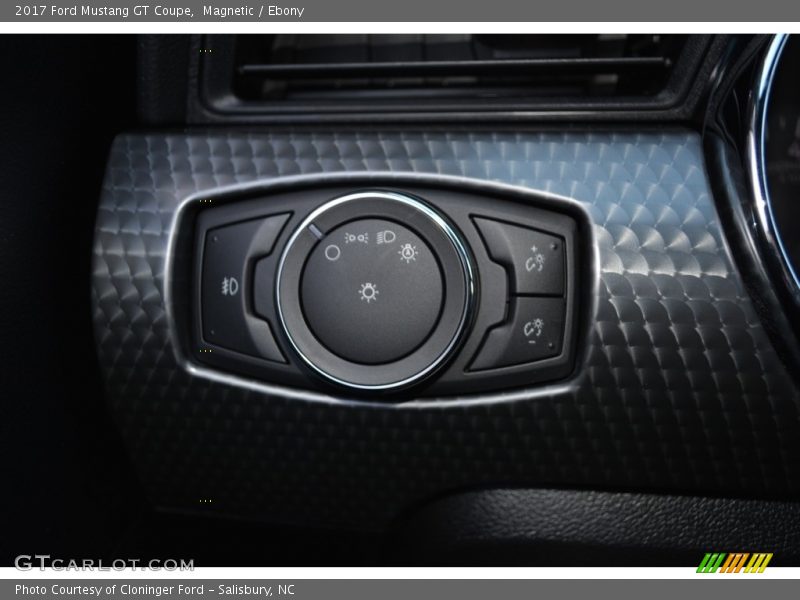 Controls of 2017 Mustang GT Coupe