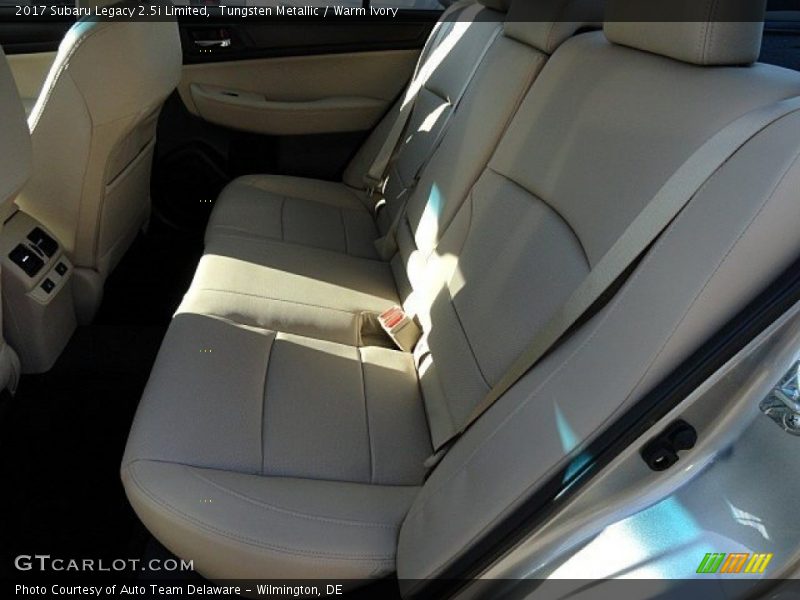 Tungsten Metallic / Warm Ivory 2017 Subaru Legacy 2.5i Limited