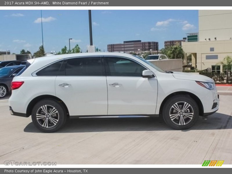 White Diamond Pearl / Parchment 2017 Acura MDX SH-AWD