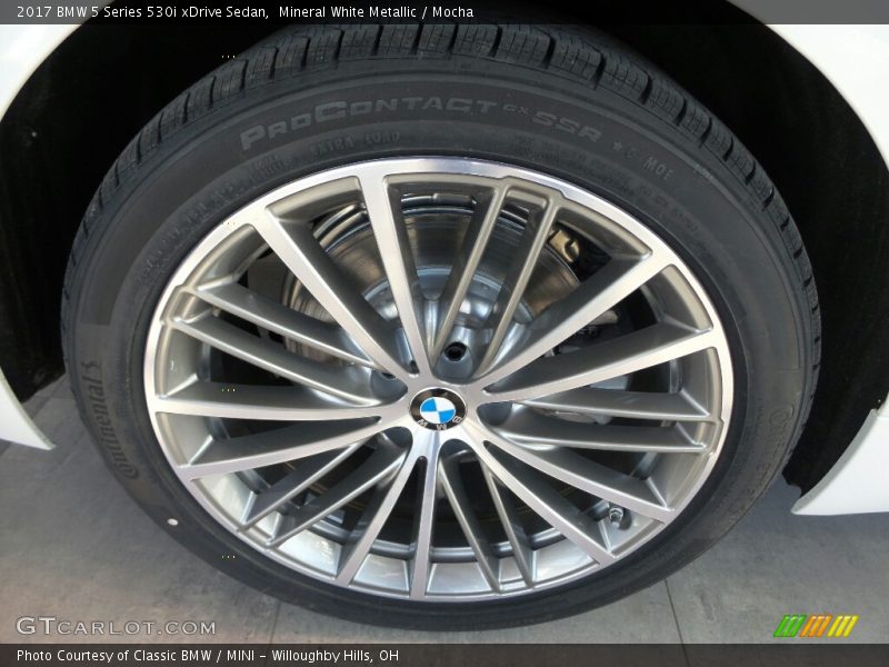 Mineral White Metallic / Mocha 2017 BMW 5 Series 530i xDrive Sedan