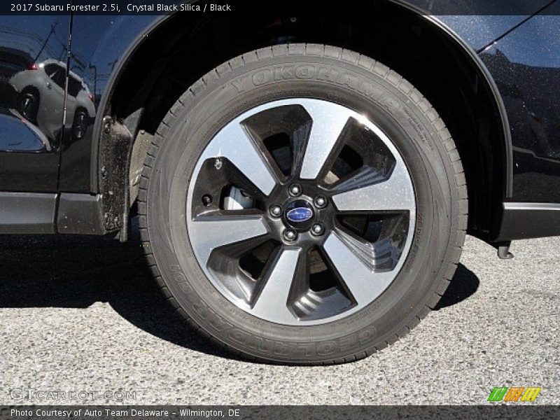 Crystal Black Silica / Black 2017 Subaru Forester 2.5i