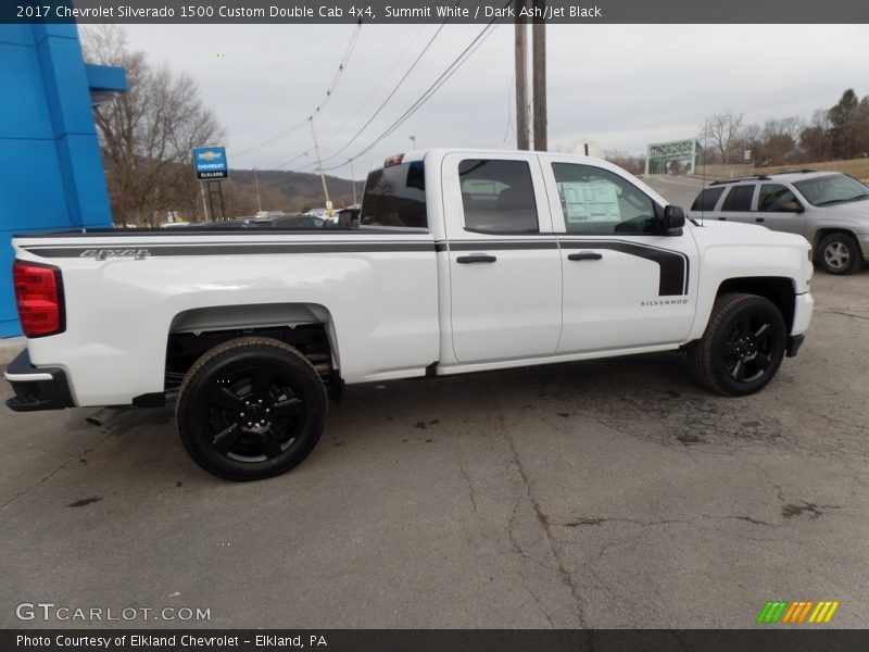 Summit White / Dark Ash/Jet Black 2017 Chevrolet Silverado 1500 Custom Double Cab 4x4