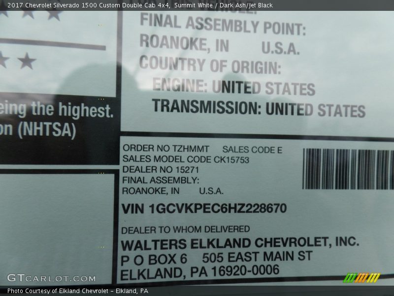 Summit White / Dark Ash/Jet Black 2017 Chevrolet Silverado 1500 Custom Double Cab 4x4