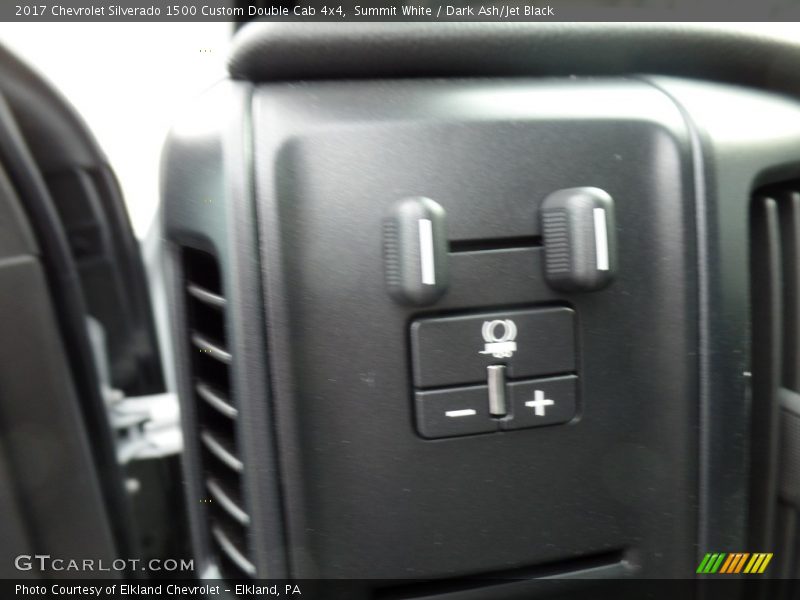 Summit White / Dark Ash/Jet Black 2017 Chevrolet Silverado 1500 Custom Double Cab 4x4