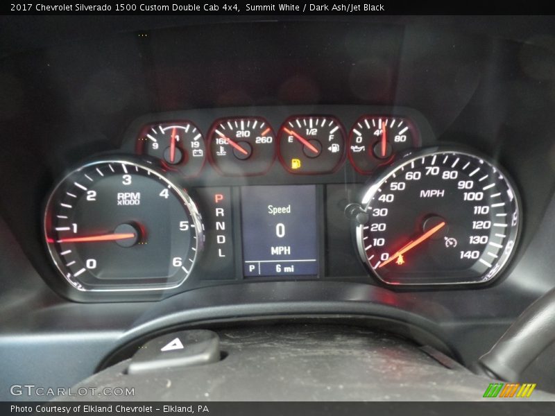Summit White / Dark Ash/Jet Black 2017 Chevrolet Silverado 1500 Custom Double Cab 4x4