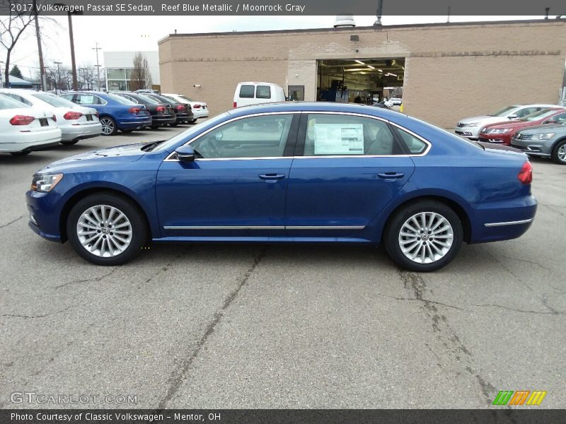 Reef Blue Metallic / Moonrock Gray 2017 Volkswagen Passat SE Sedan