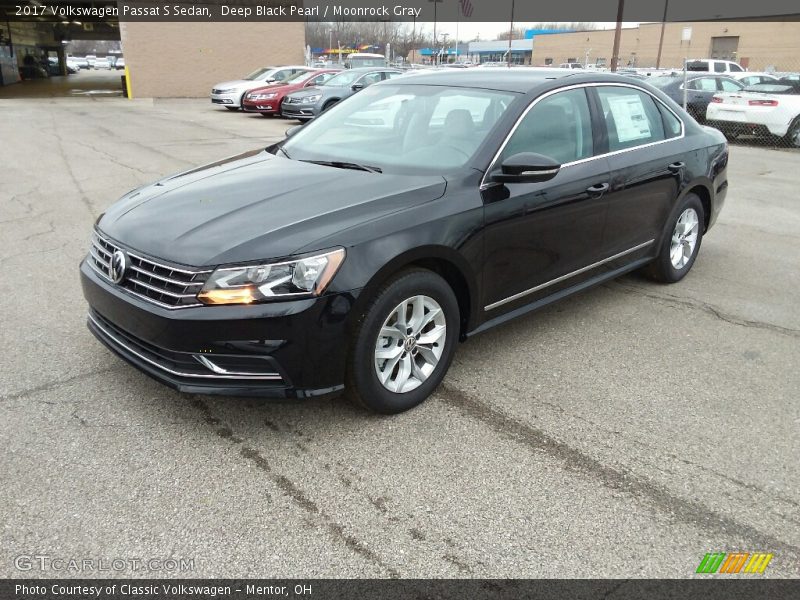 Deep Black Pearl / Moonrock Gray 2017 Volkswagen Passat S Sedan