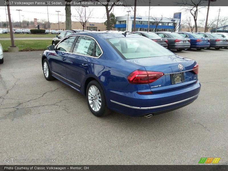 Reef Blue Metallic / Moonrock Gray 2017 Volkswagen Passat SE Sedan