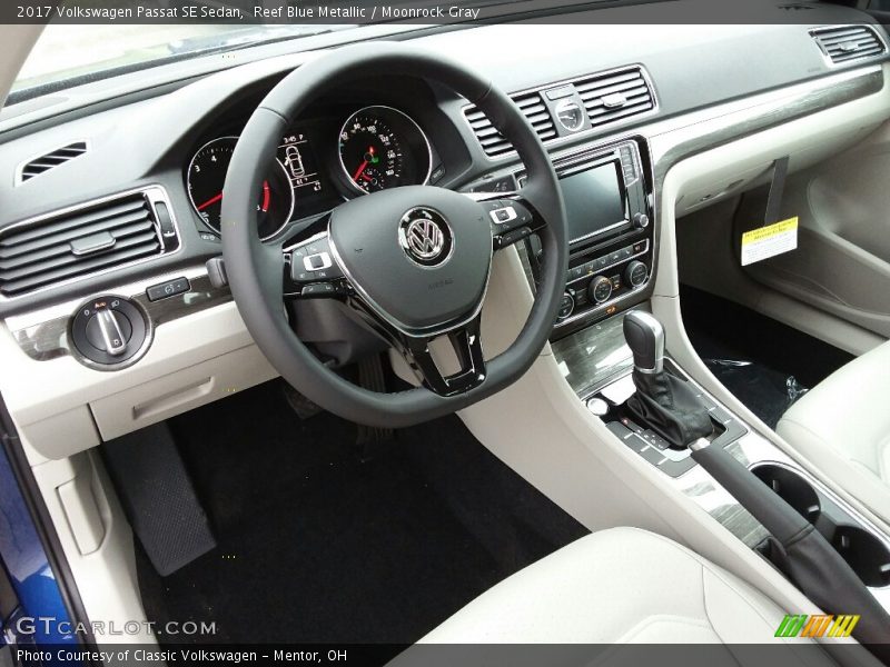 2017 Passat SE Sedan Moonrock Gray Interior