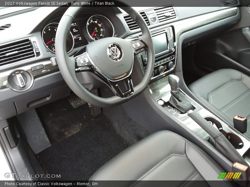  2017 Passat SE Sedan Titan Black Interior