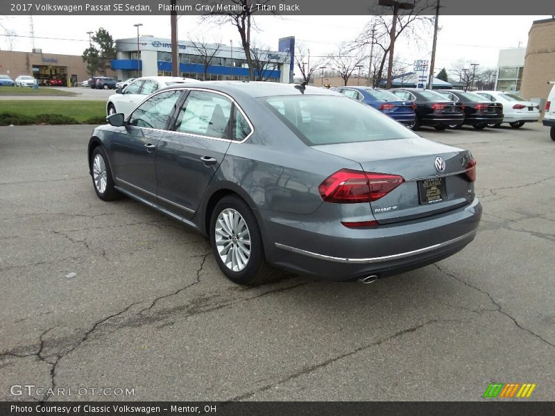 Platinum Gray Metallic / Titan Black 2017 Volkswagen Passat SE Sedan
