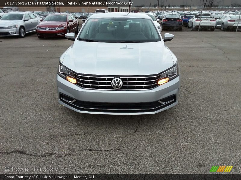 Reflex Silver Metallic / Moonrock Gray 2017 Volkswagen Passat S Sedan