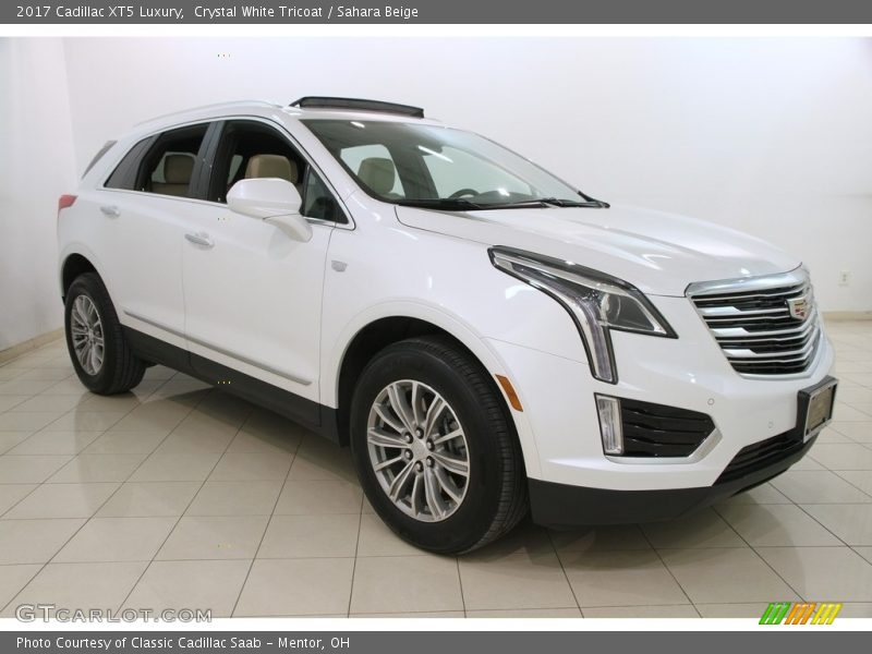 Crystal White Tricoat / Sahara Beige 2017 Cadillac XT5 Luxury