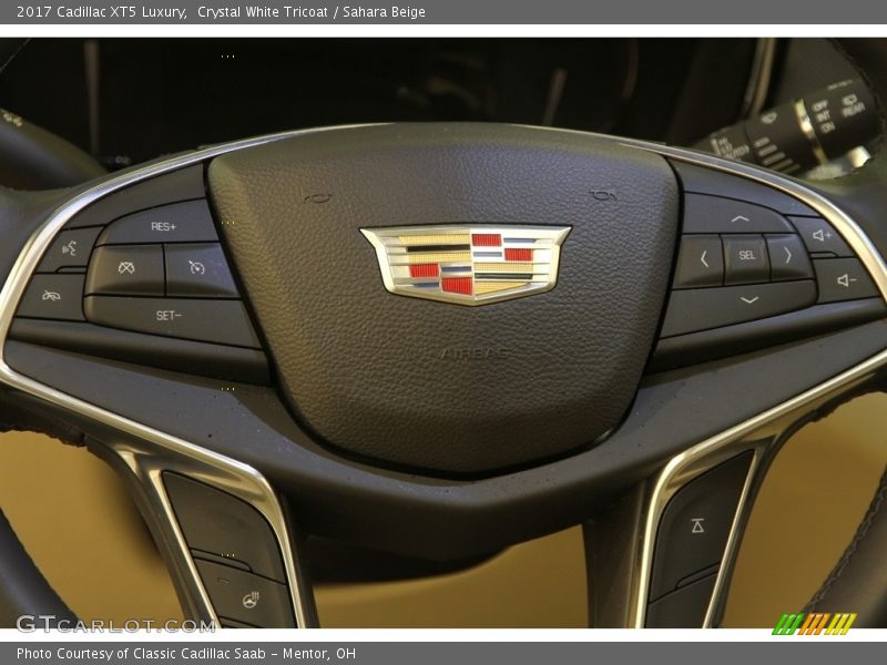 Crystal White Tricoat / Sahara Beige 2017 Cadillac XT5 Luxury