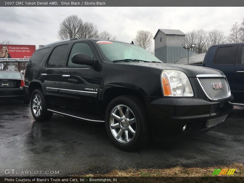 Onyx Black / Ebony Black 2007 GMC Yukon Denali AWD