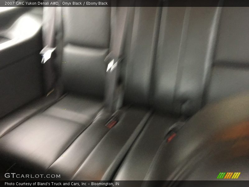 Onyx Black / Ebony Black 2007 GMC Yukon Denali AWD