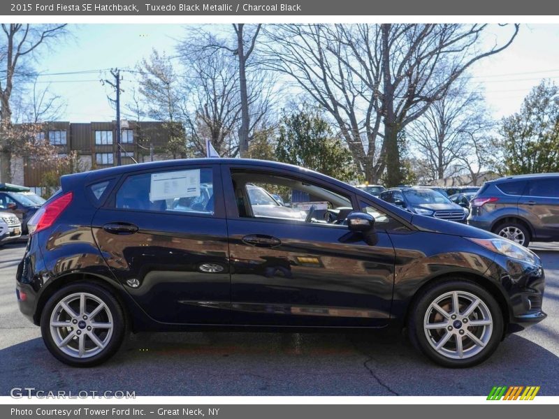 Tuxedo Black Metallic / Charcoal Black 2015 Ford Fiesta SE Hatchback