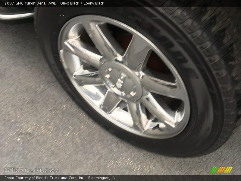 Onyx Black / Ebony Black 2007 GMC Yukon Denali AWD