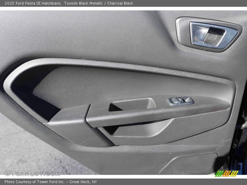 Tuxedo Black Metallic / Charcoal Black 2015 Ford Fiesta SE Hatchback