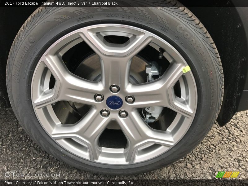 Ingot Silver / Charcoal Black 2017 Ford Escape Titanium 4WD