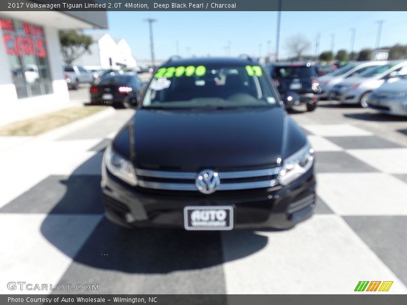Deep Black Pearl / Charcoal 2017 Volkswagen Tiguan Limited 2.0T 4Motion