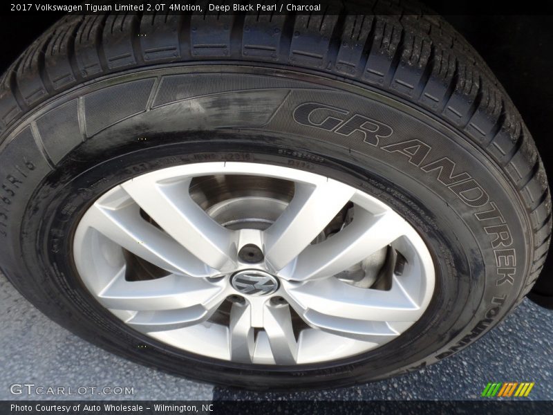  2017 Tiguan Limited 2.0T 4Motion Wheel