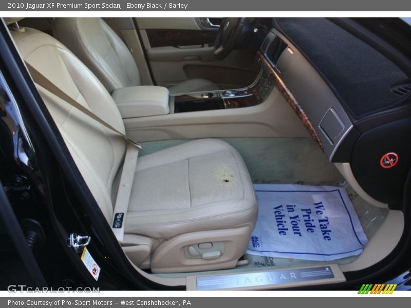Ebony Black / Barley 2010 Jaguar XF Premium Sport Sedan