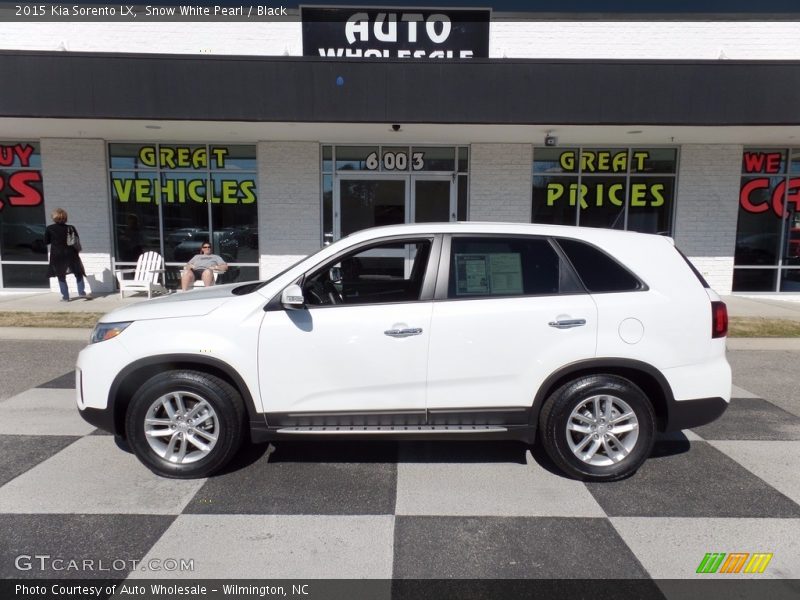 Snow White Pearl / Black 2015 Kia Sorento LX