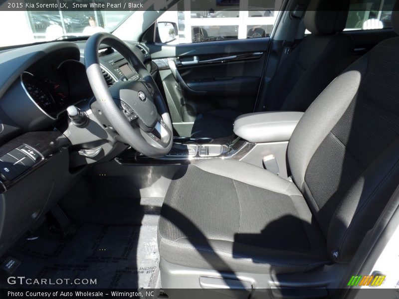 Snow White Pearl / Black 2015 Kia Sorento LX