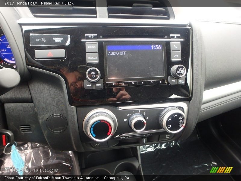 Controls of 2017 Fit LX