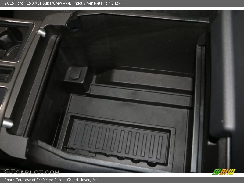 Ingot Silver Metallic / Black 2015 Ford F150 XLT SuperCrew 4x4