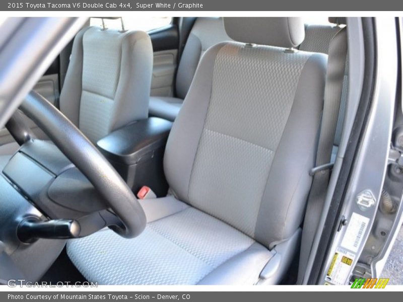 Super White / Graphite 2015 Toyota Tacoma V6 Double Cab 4x4
