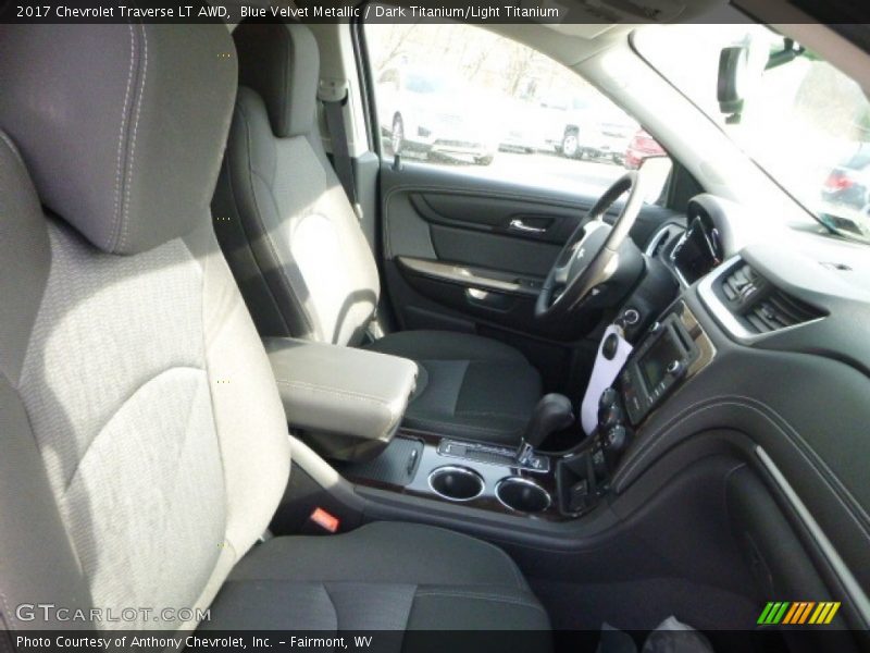 Blue Velvet Metallic / Dark Titanium/Light Titanium 2017 Chevrolet Traverse LT AWD