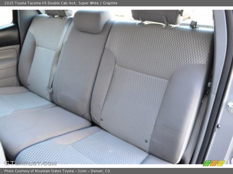 Super White / Graphite 2015 Toyota Tacoma V6 Double Cab 4x4