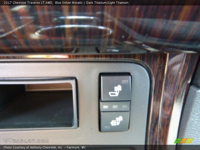 Blue Velvet Metallic / Dark Titanium/Light Titanium 2017 Chevrolet Traverse LT AWD