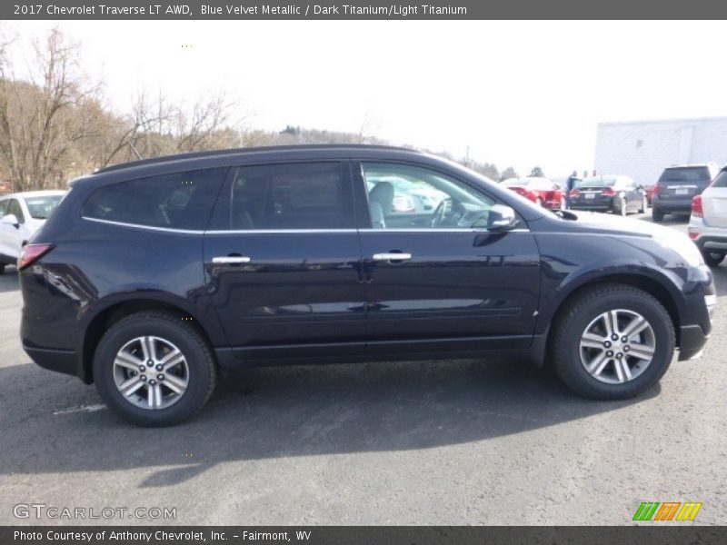Blue Velvet Metallic / Dark Titanium/Light Titanium 2017 Chevrolet Traverse LT AWD