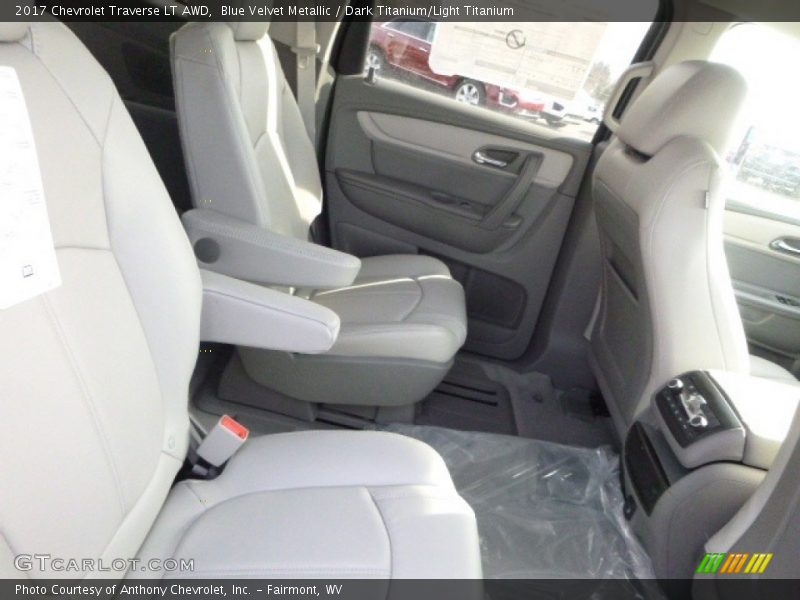 Blue Velvet Metallic / Dark Titanium/Light Titanium 2017 Chevrolet Traverse LT AWD