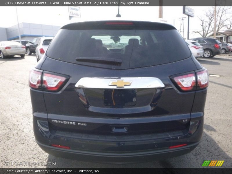 Blue Velvet Metallic / Dark Titanium/Light Titanium 2017 Chevrolet Traverse LT AWD