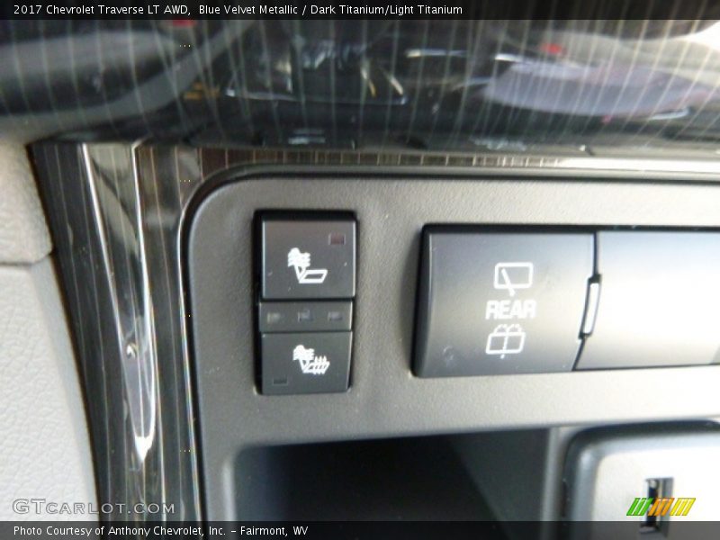 Blue Velvet Metallic / Dark Titanium/Light Titanium 2017 Chevrolet Traverse LT AWD