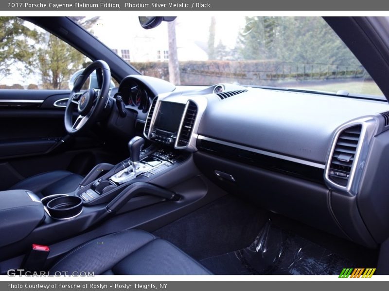 Dashboard of 2017 Cayenne Platinum Edition