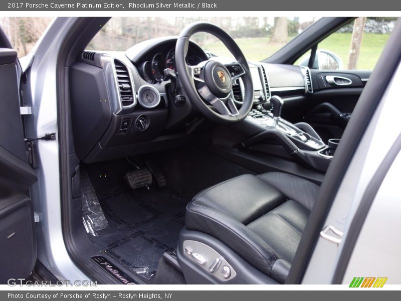 Rhodium Silver Metallic / Black 2017 Porsche Cayenne Platinum Edition