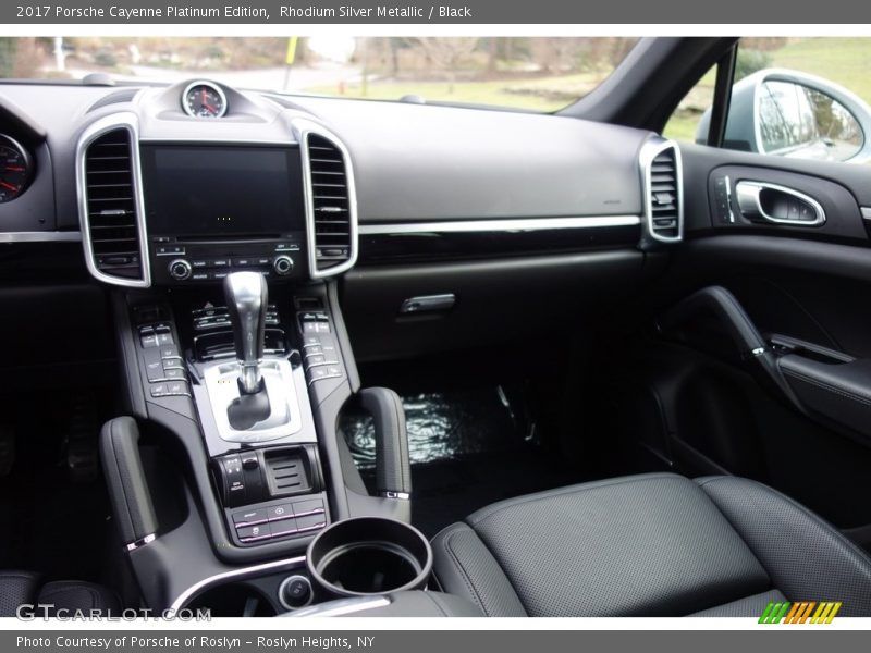 Rhodium Silver Metallic / Black 2017 Porsche Cayenne Platinum Edition