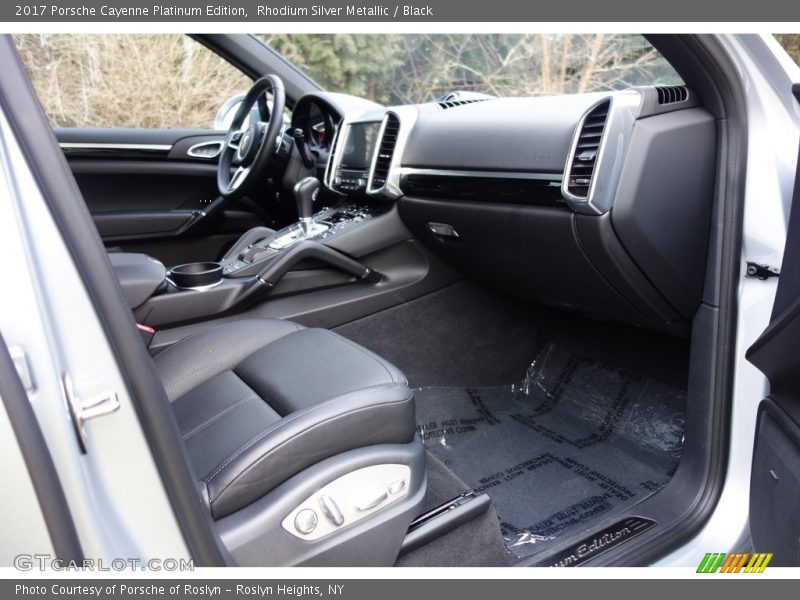 Rhodium Silver Metallic / Black 2017 Porsche Cayenne Platinum Edition
